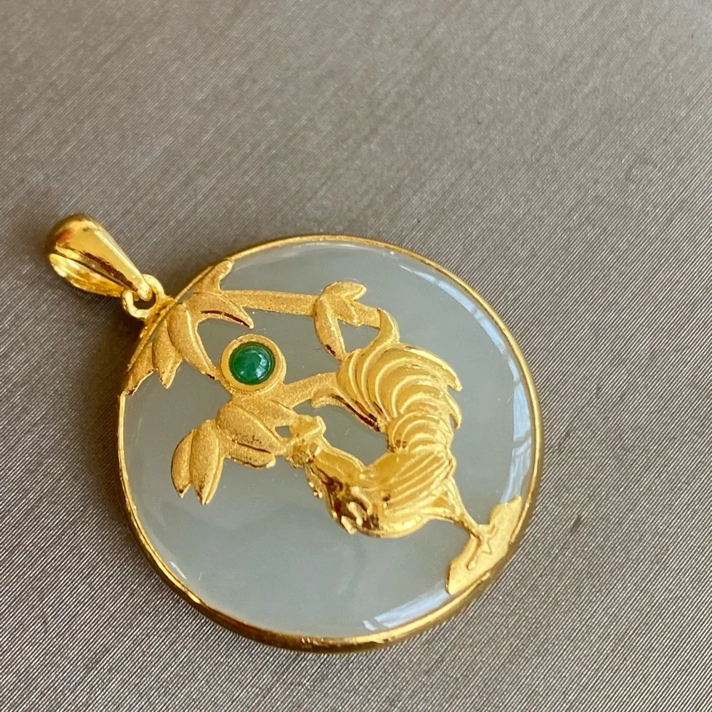 Chow Tai Foo- Vintage 24K solid Gold with premium Hetian Jade pendant - Picture 2 of 7